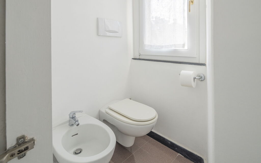 Torre Dell'Amore, Genova, Seaview: Autunno, Bagno, Estate, Primavera