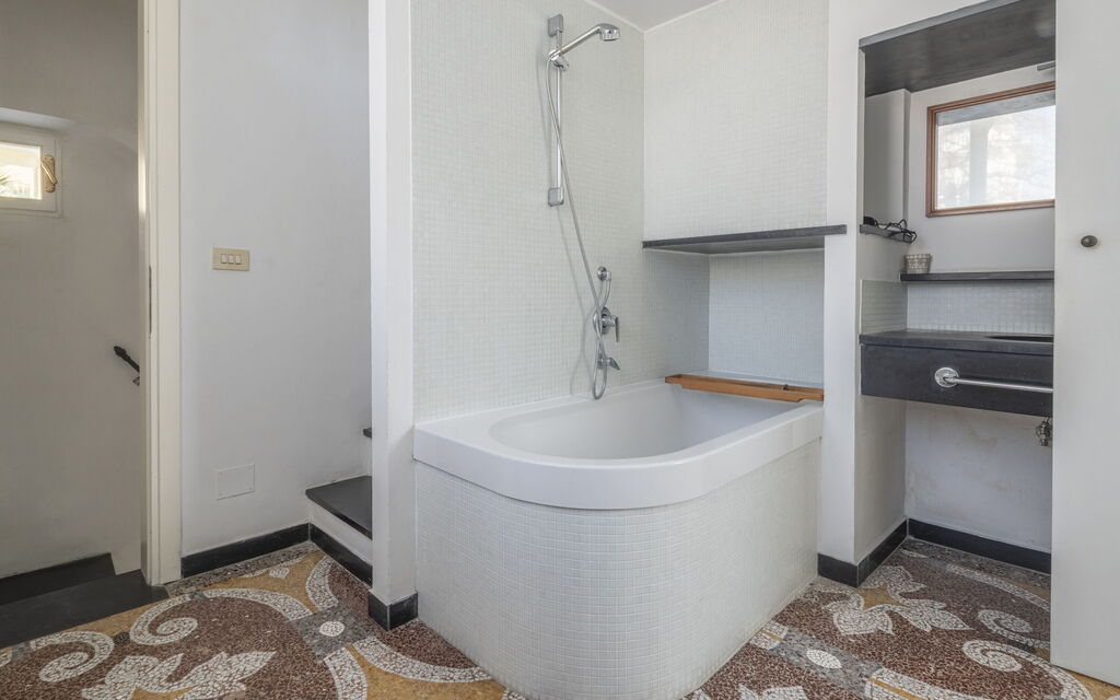 Torre Dell'Amore, Genova, Seaview: Autunno, Bagno, Estate, Primavera