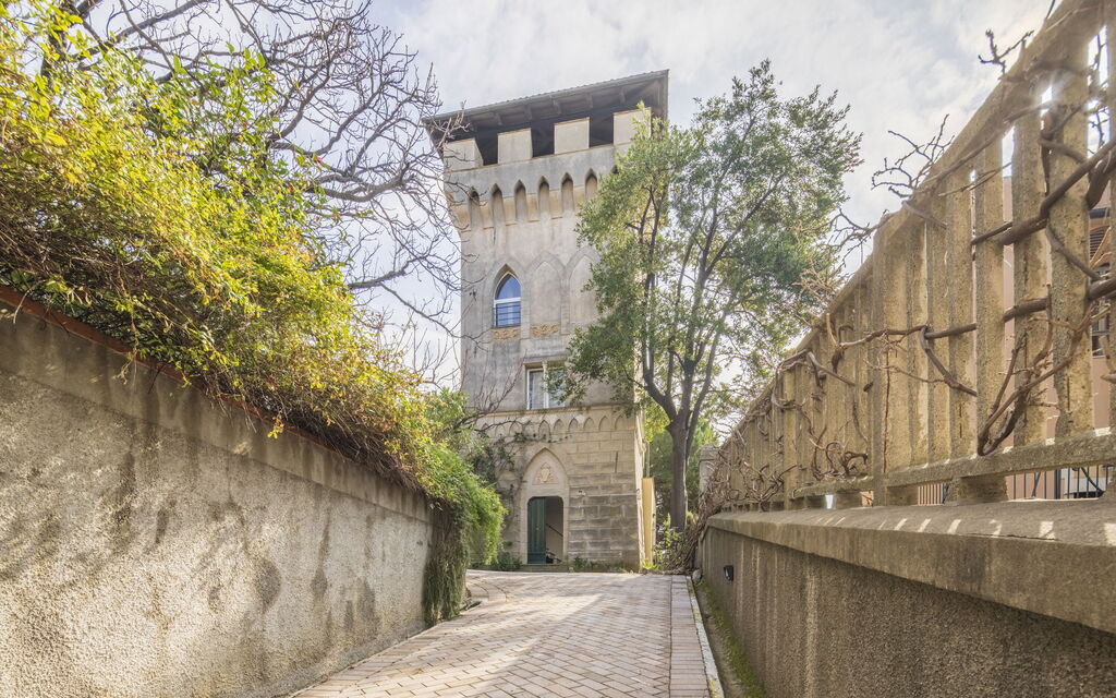 Torre Dell'Amore, Genova, Seaview: Autunno, Entrata Principale, Estate, Primavera