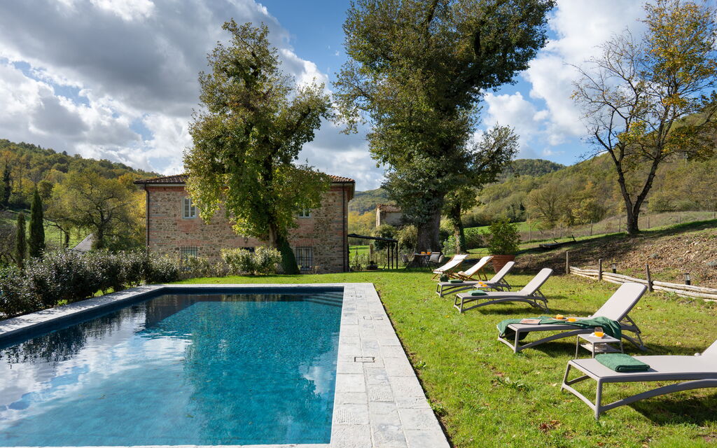 La Morella: Building Exterior, Outdoor, Pool