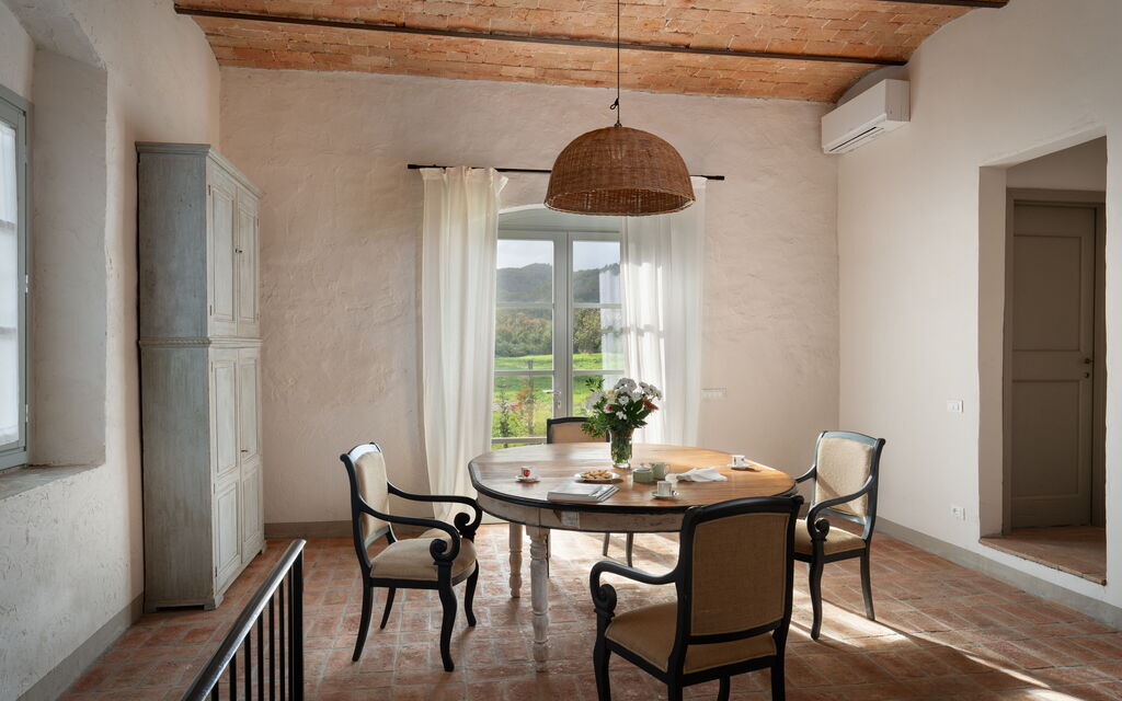 La Morella: Dining Room, Living Room