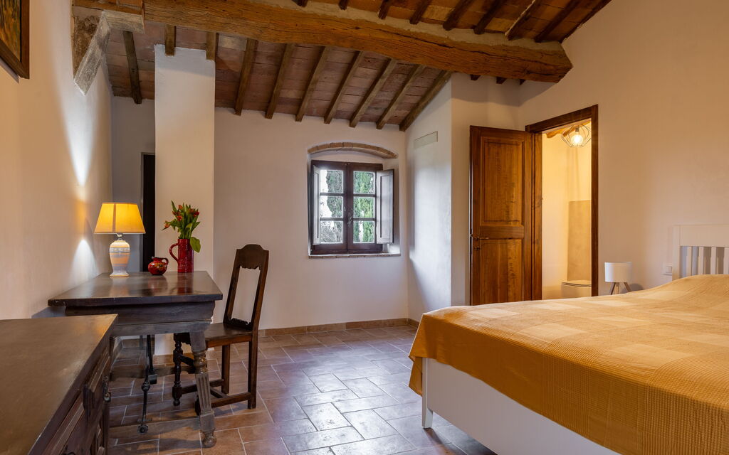 Amelia House Private Pool, Casole Elsa, Monti: Autumn, Bedroom, Spring, Summer