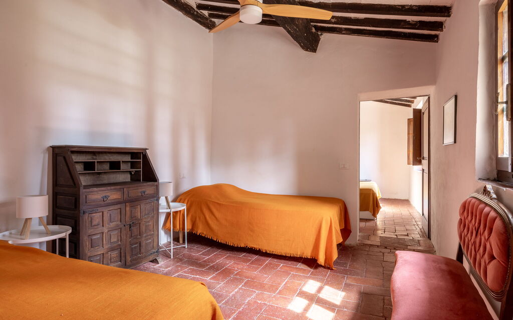 Amelia House Private Pool, Casole Elsa, Monti: Autumn, Bedroom, Spring, Summer