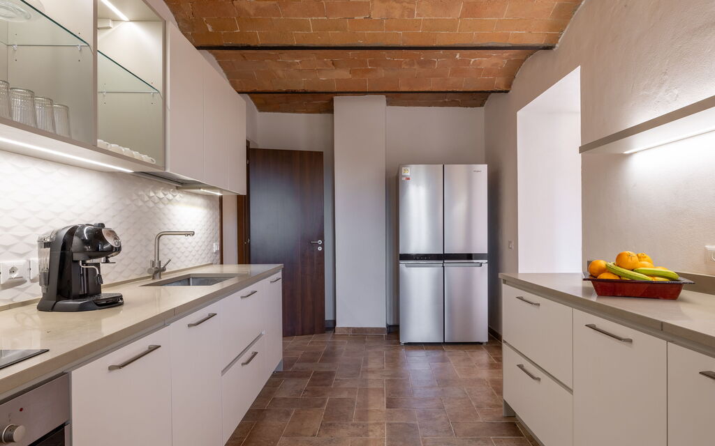 Amelia House Private Pool, Casole Elsa, Monti: Autumn, Kitchen, Spring, Summer