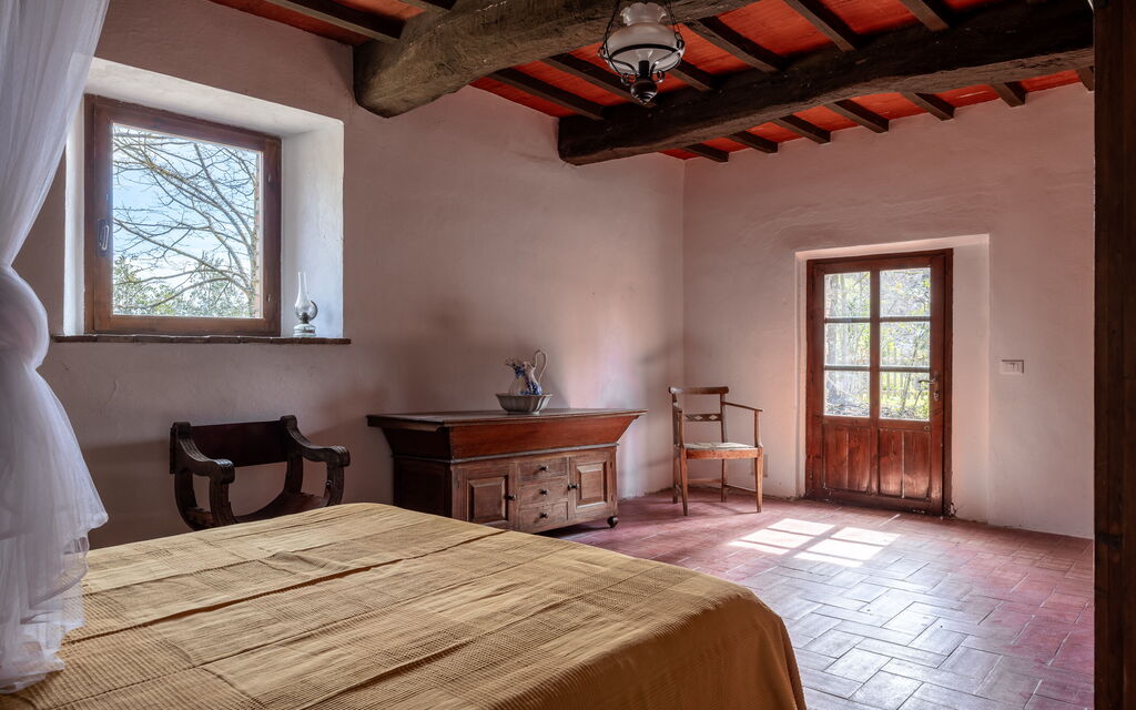 Amelia House Private Pool, Casole Elsa, Monti: Autumn, Bedroom, Spring, Summer