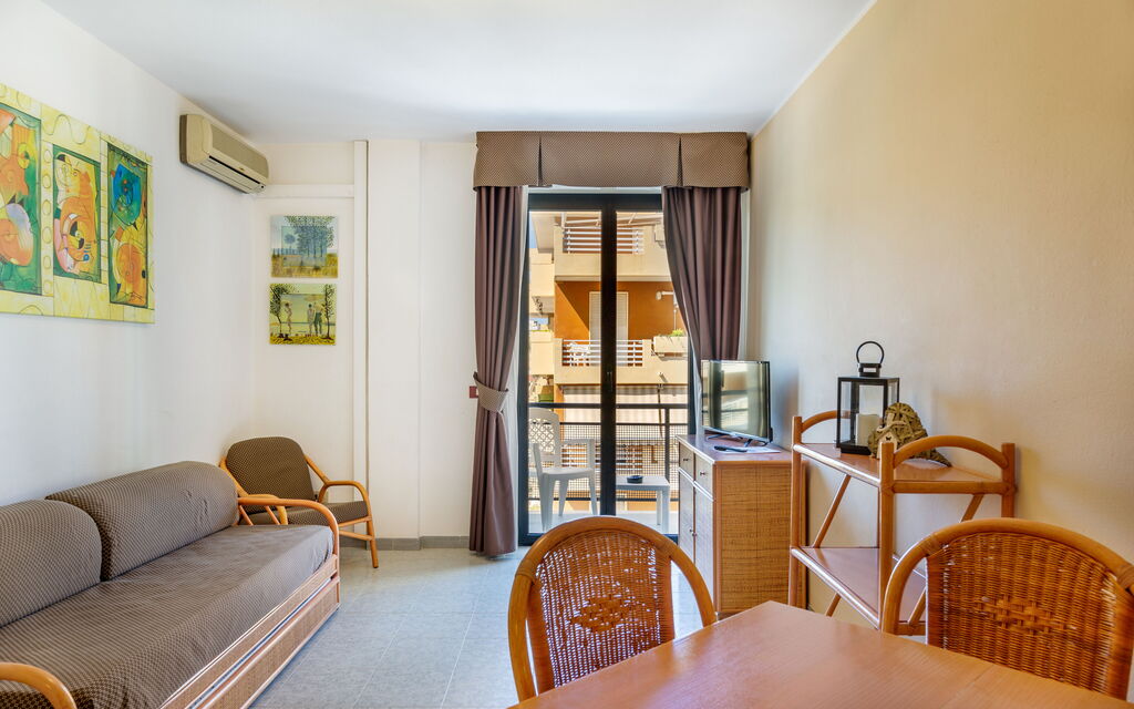 Alghero Residence, Seaside Apartments: Autumn, Living Room, Spring, Summer