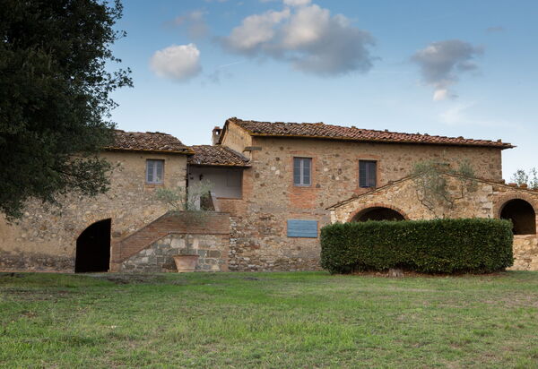 Podere Sangiovese, Pool and View in Chianti: Autumn, Building Exterior, Spring, Summer