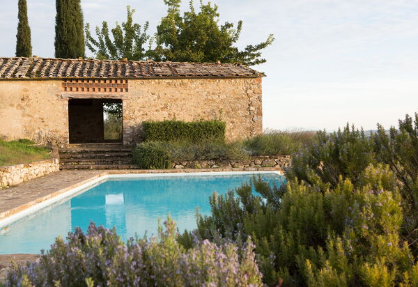Podere Sangiovese, Pool and View in Chianti: Autumn, Pool, Spring, Summer