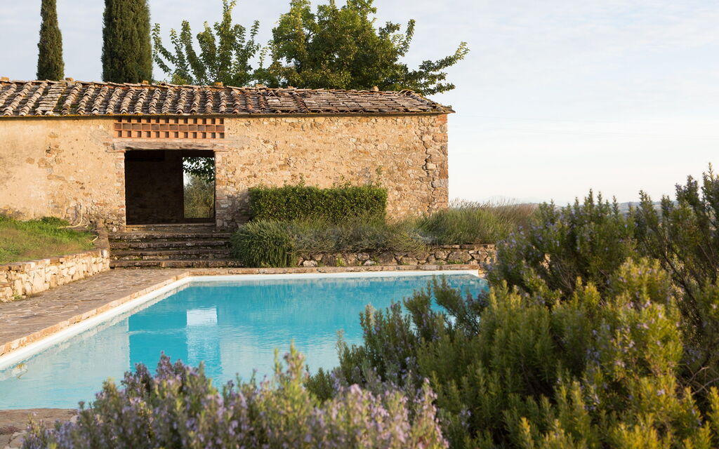 Podere Sangiovese, Pool and View in Chianti: Autumn, Pool, Spring, Summer