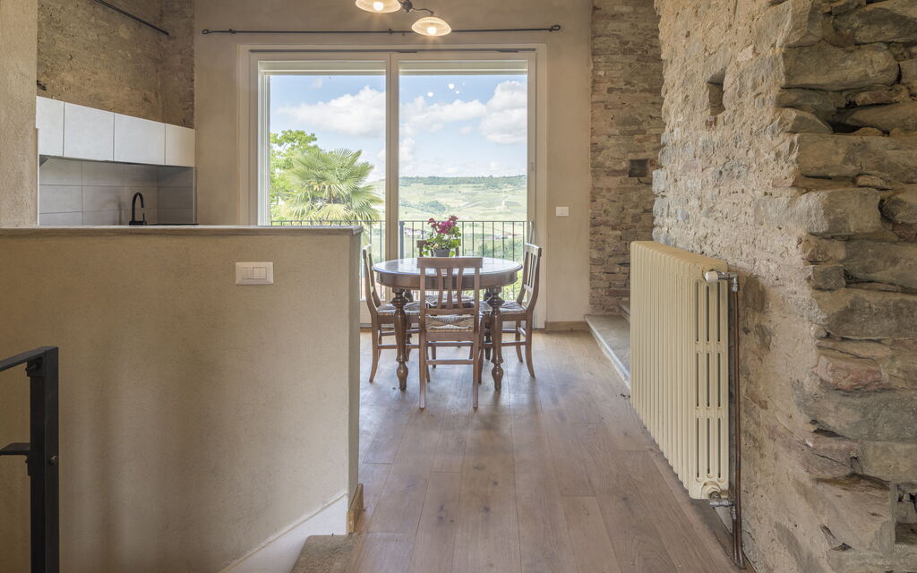 Arpusè - Ca' Renato Fenera Apartment with Pool: Autumn, Spring, Summer