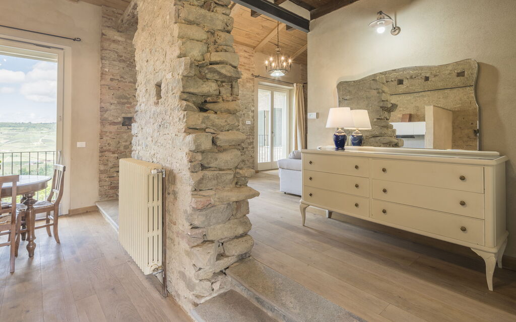 Arpusè - Ca' Renato Fenera Apartment with Pool: Autumn, Spring, Summer