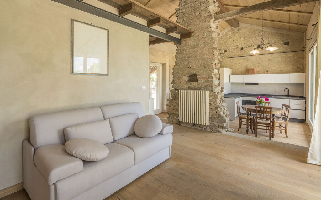 Arpusè - Ca' Renato Fenera Apartment with Pool: Autumn, Spring, Summer