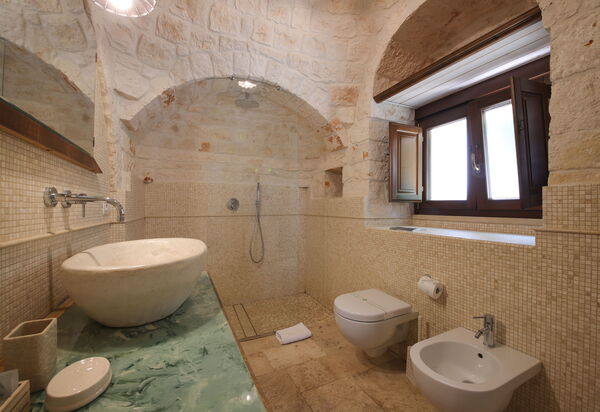 Trulli Retreat, Pool, Locorotondo: Autumn, Bathroom, Spring, Summer