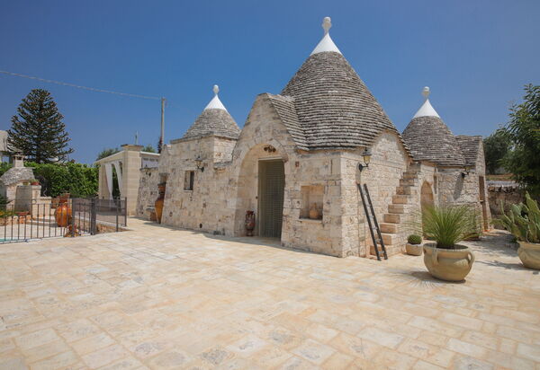 Trulli Retreat, Pool, Locorotondo: Autumn, Garden, Spring, Summer