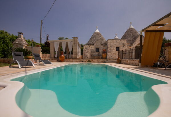 Trulli Retreat, Pool, Locorotondo: Autumn, Pool, Spring, Summer