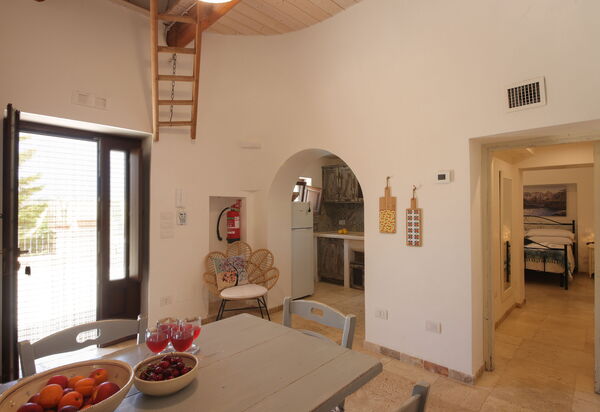 Trulli Retreat, Pool, Locorotondo: Autumn, Spring, Summer