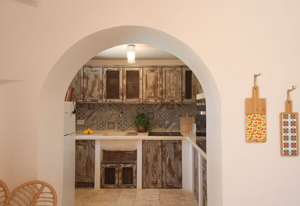 Trulli Retreat, Pool, Locorotondo: Autumn, Kitchen, Spring, Summer