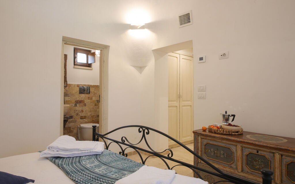 Trulli Retreat, Pool, Locorotondo: Autumn, Bedroom, Spring, Summer