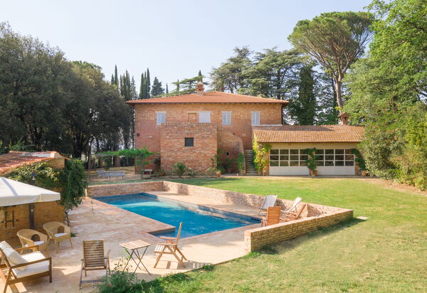 Casale Il Rondò, Private Pool, Città della Pieve: Autumn, Pool, Spring, Summer