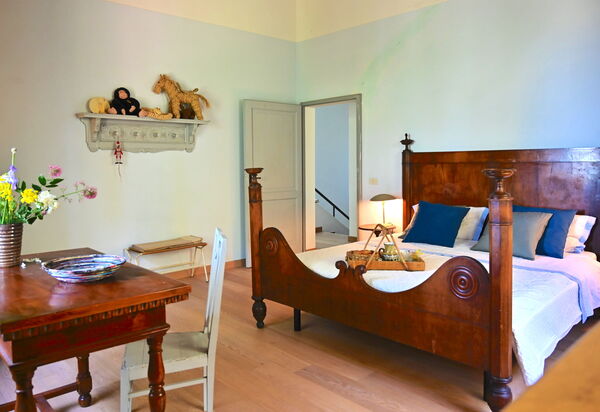 Casale Il Rondò, Private Pool, Città della Pieve: Autumn, Bedroom, Spring, Summer