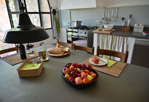 Casale Il Rondò, Private Pool, Città della Pieve: Autumn, Kitchen, Spring, Summer