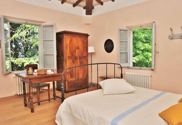 Casale Il Rondò, Private Pool, Città della Pieve: Autumn, Bedroom, Spring, Summer