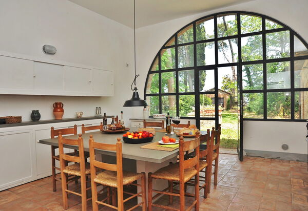 Casale Il Rondò, Private Pool, Città della Pieve: Autumn, Kitchen, Spring, Summer