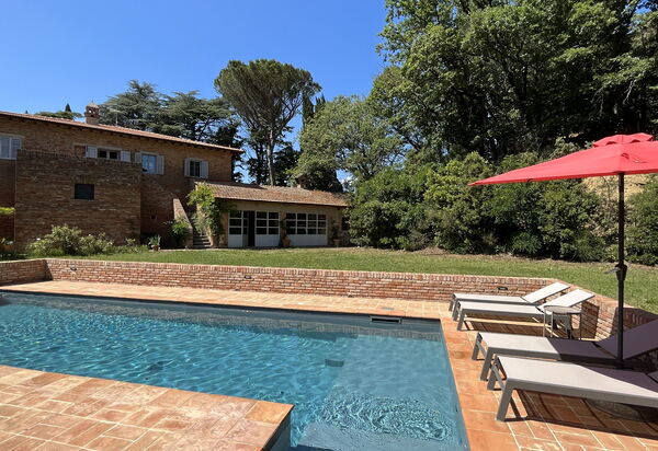 Casale Il Rondò, Private Pool, Città della Pieve: Autumn, Pool, Spring, Summer