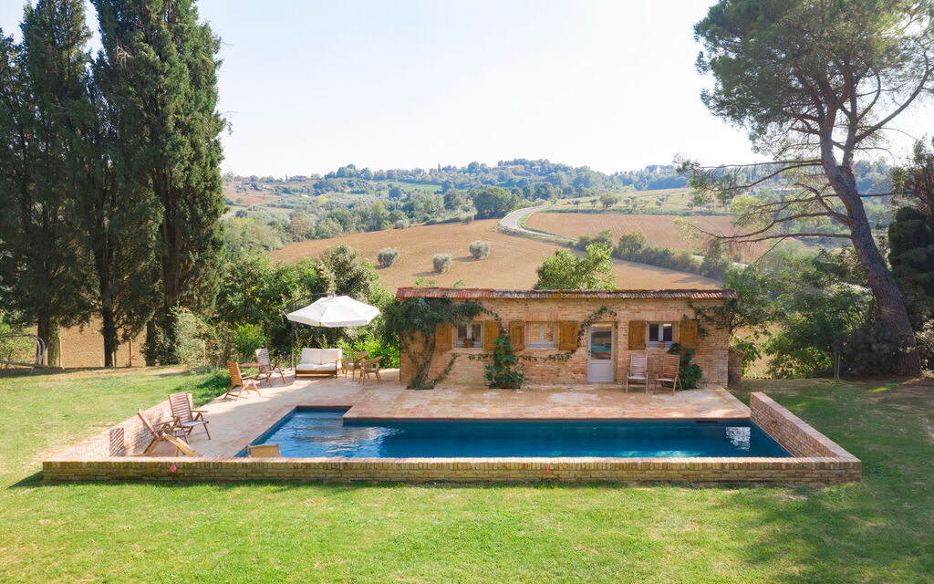 Casale Il Rondò, Private Pool, Città della Pieve: Autumn, Pool, Spring, Summer