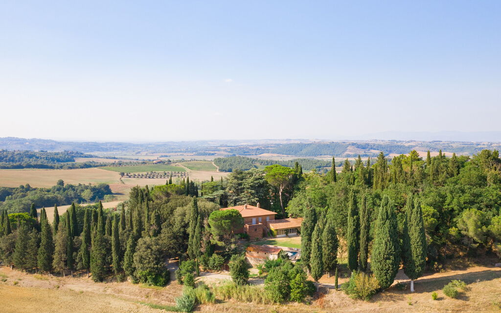Casale Il Rondò, Private Pool, Città della Pieve: Autumn, Scenic View, Spring, Summer