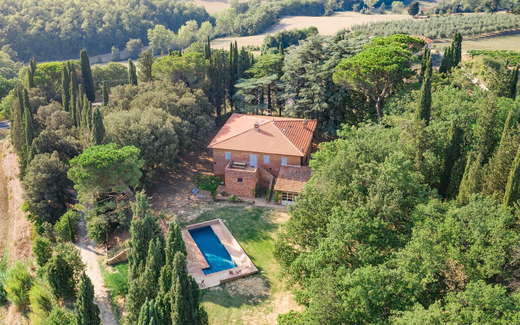 Casale Il Rondò, Private Pool, Città della Pieve: Autumn, Scenic View, Spring, Summer