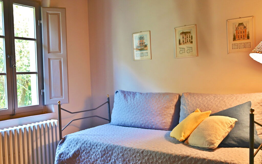 Casale Il Rondò, Private Pool, Città della Pieve: Autumn, Bedroom, Spring, Summer