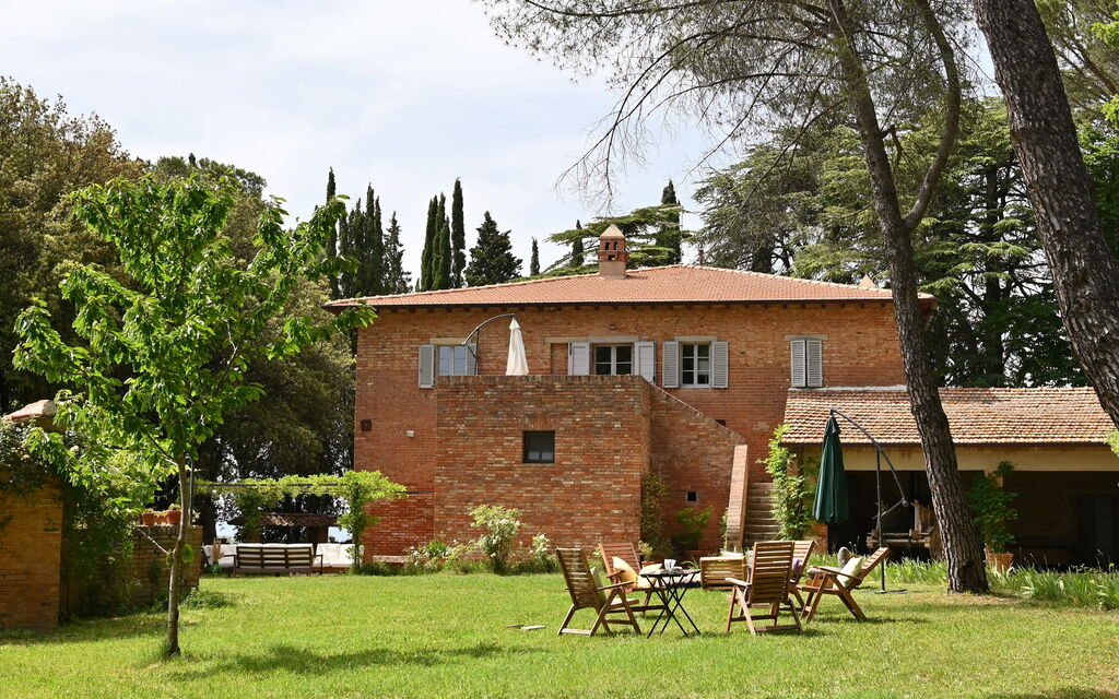 Casale Il Rondò, Private Pool, Città della Pieve: Autumn, Main Entrance, Spring, Summer