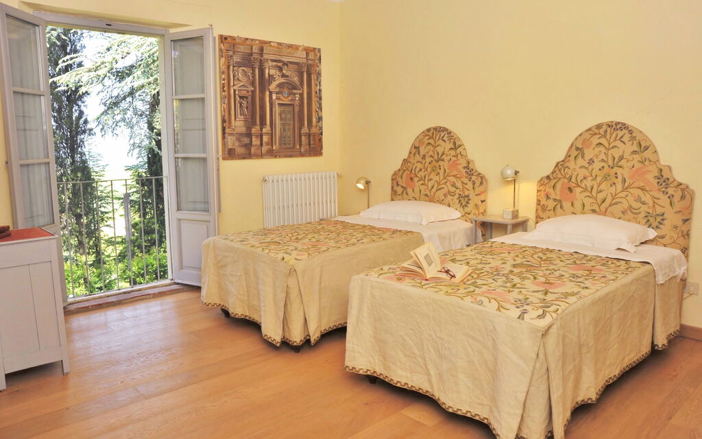 Casale Il Rondò, Private Pool, Città della Pieve: Autumn, Bedroom, Spring, Summer