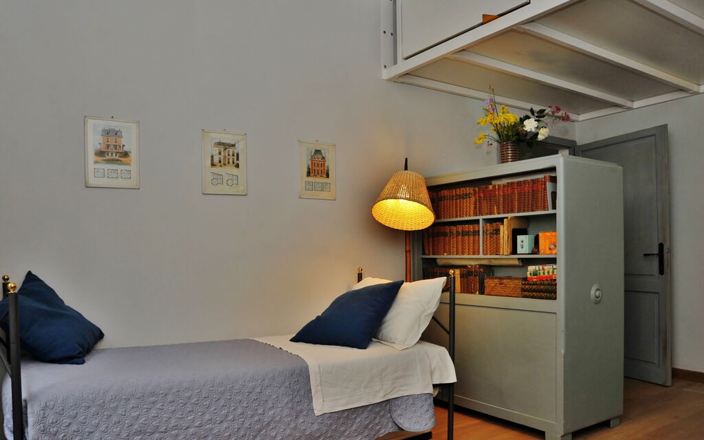 Casale Il Rondò, Private Pool, Città della Pieve: Autumn, Bedroom, Spring, Summer