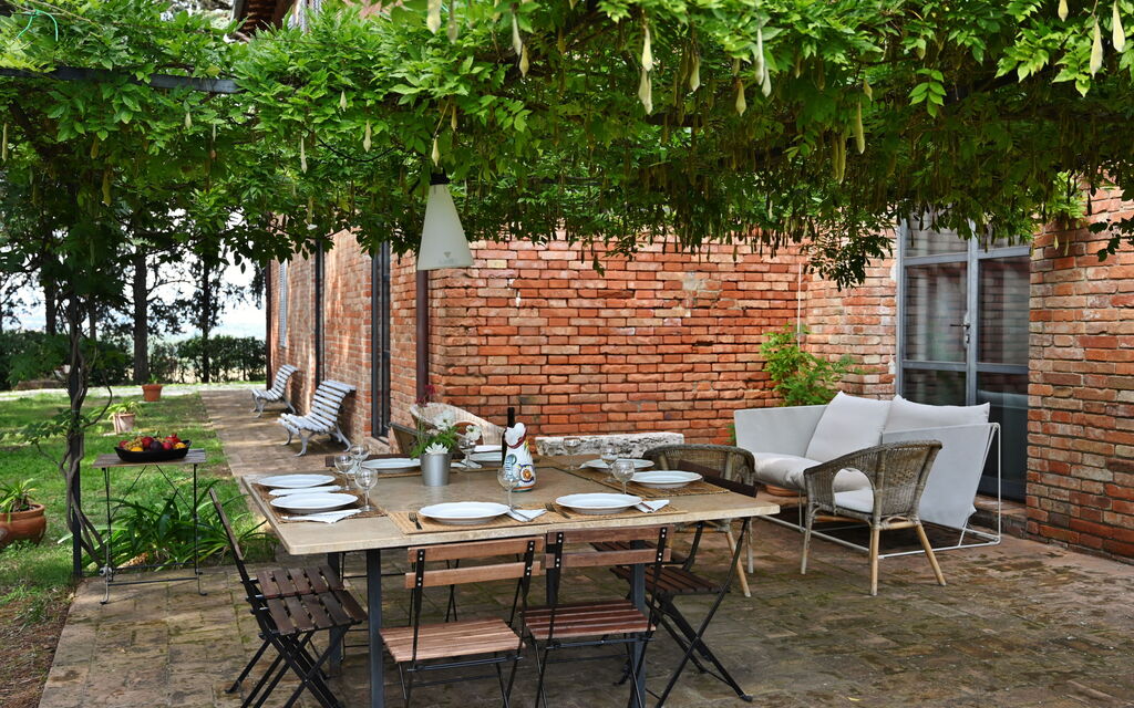 Casale Il Rondò, Private Pool, Città della Pieve: Autumn, Garden, Spring, Summer