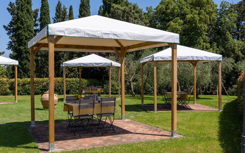 Villa Mandorli, Pool, Wifi, Peccioli: Autumn, Garden, Spring, Summer