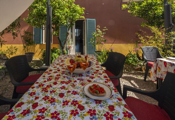 La Torre sul Ponte, Seaview, Garden: Autumn, Garden, Spring, Summer