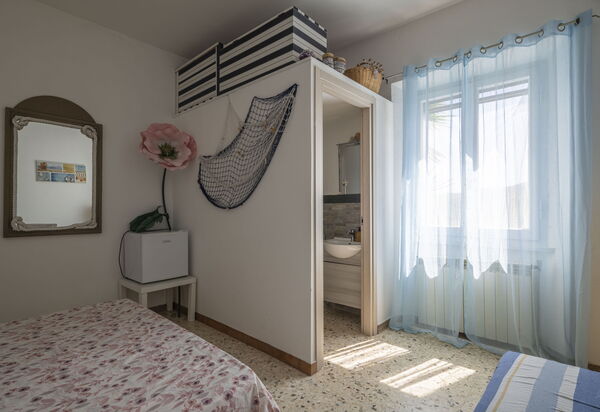La Torre sul Ponte, Seaview, Garden: Autumn, Bedroom, Spring, Summer
