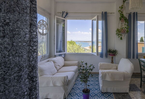 La Torre sul Ponte, Seaview, Garden: Autumn, Living Room, Spring, Summer