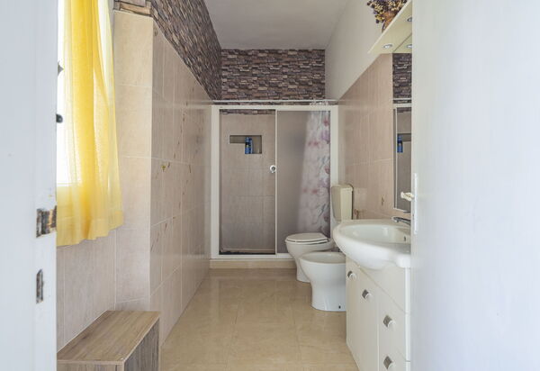 La Torre sul Ponte, Seaview, Garden: Autumn, Bathroom, Spring, Summer
