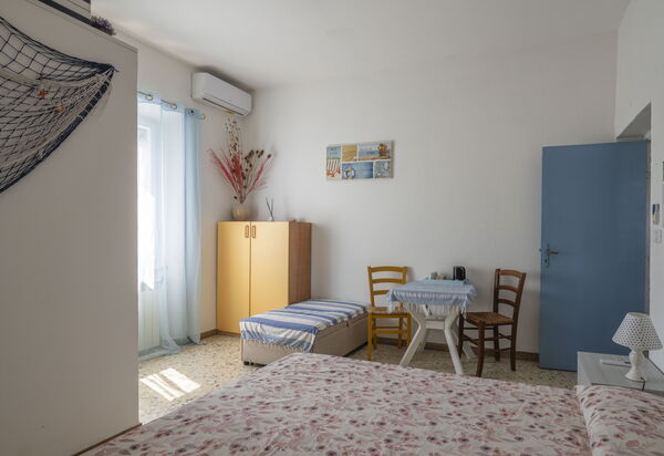 La Torre sul Ponte, Seaview, Garden: Autumn, Bedroom, Spring, Summer