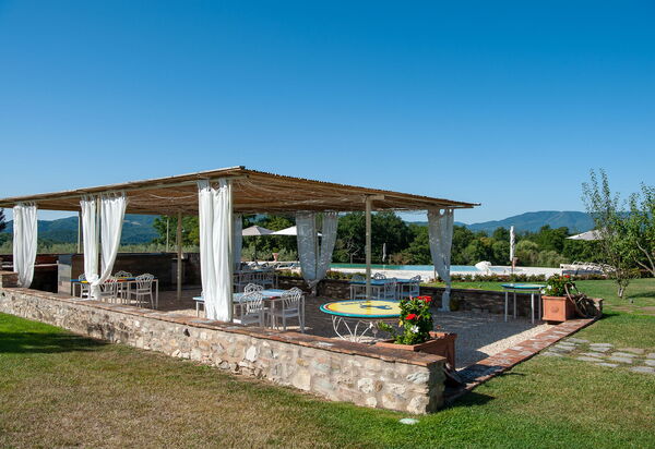 Le Tre Virtù Luxury Relais, Private Pool, Mugello: Autunno, Estate, Giardino, Primavera