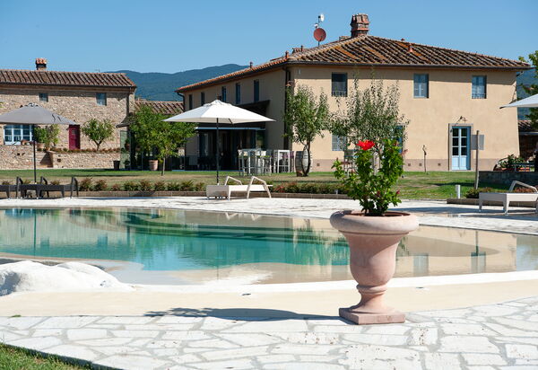 Le Tre Virtù Luxury Relais, Private Pool, Mugello: Autunno, Entrata Principale, Estate, Primavera