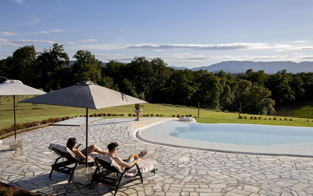 Le Tre Virtù Luxury Relais, Private Pool, Mugello: Autumn, Pool, Spring, Summer
