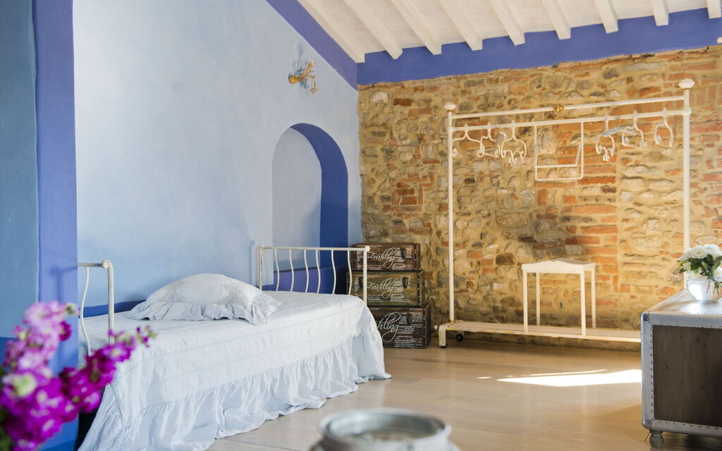 Le Tre Virtù Luxury Relais, Private Pool, Mugello: Autumn, Bedroom, Spring, Summer