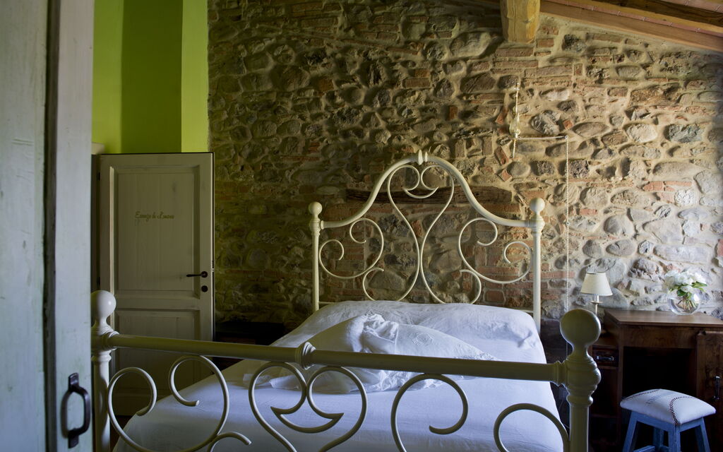 Le Tre Virtù Luxury Relais, Private Pool, Mugello: Autumn, Bedroom, Spring, Summer