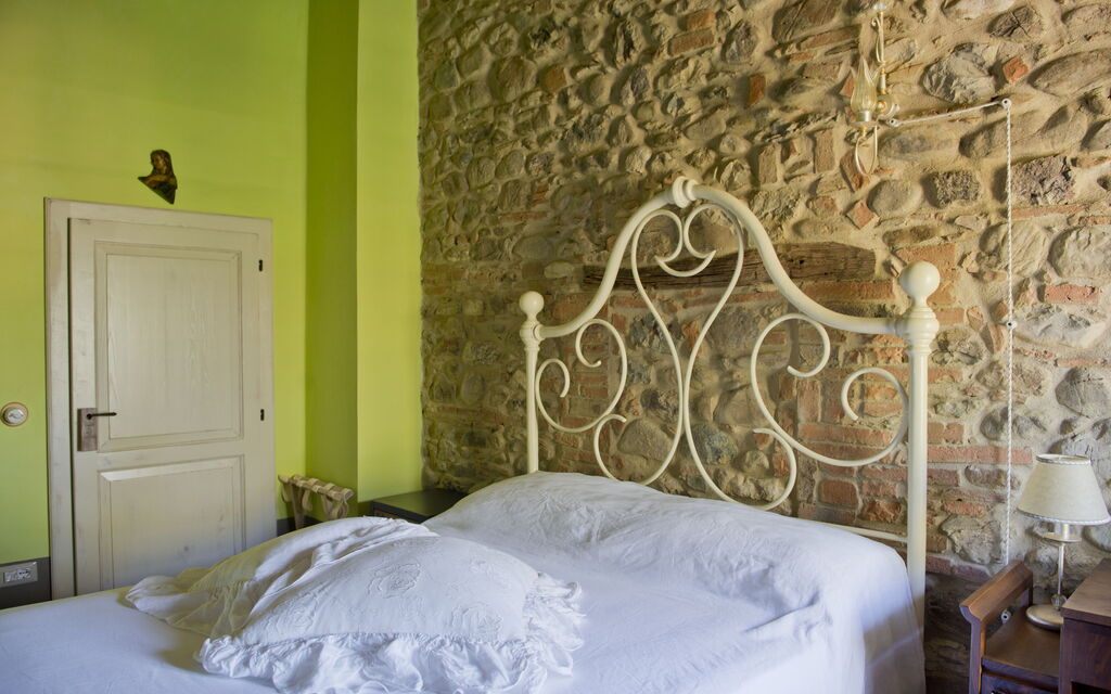 Le Tre Virtù Luxury Relais, Private Pool, Mugello: Autumn, Bedroom, Spring, Summer