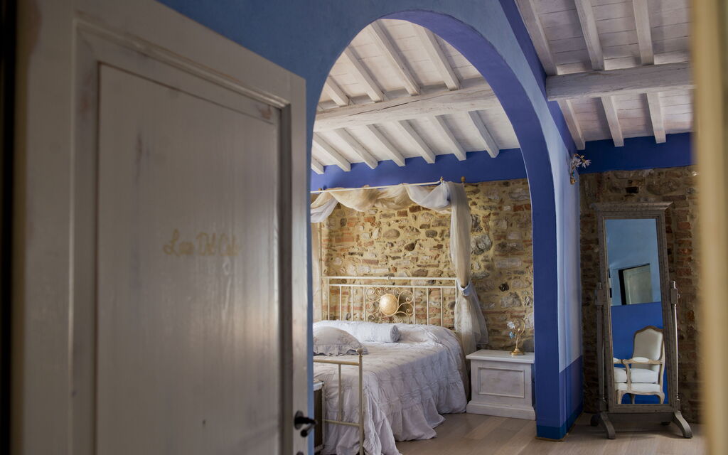 Le Tre Virtù Luxury Relais, Private Pool, Mugello: Autumn, Bedroom, Spring, Summer