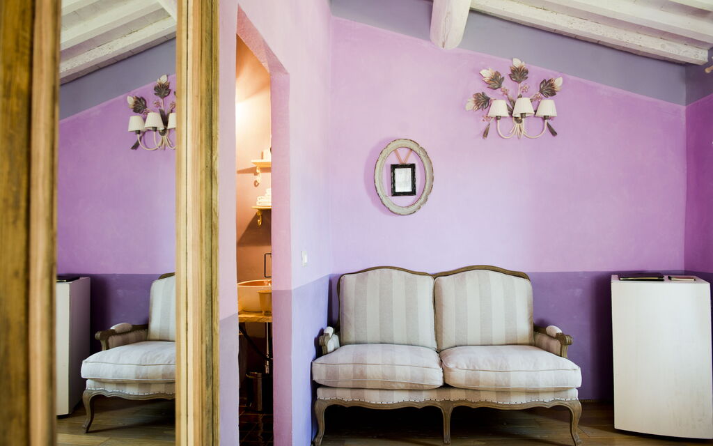 Le Tre Virtù Luxury Relais, Private Pool, Mugello: Autumn, Room Detail, Spring, Summer